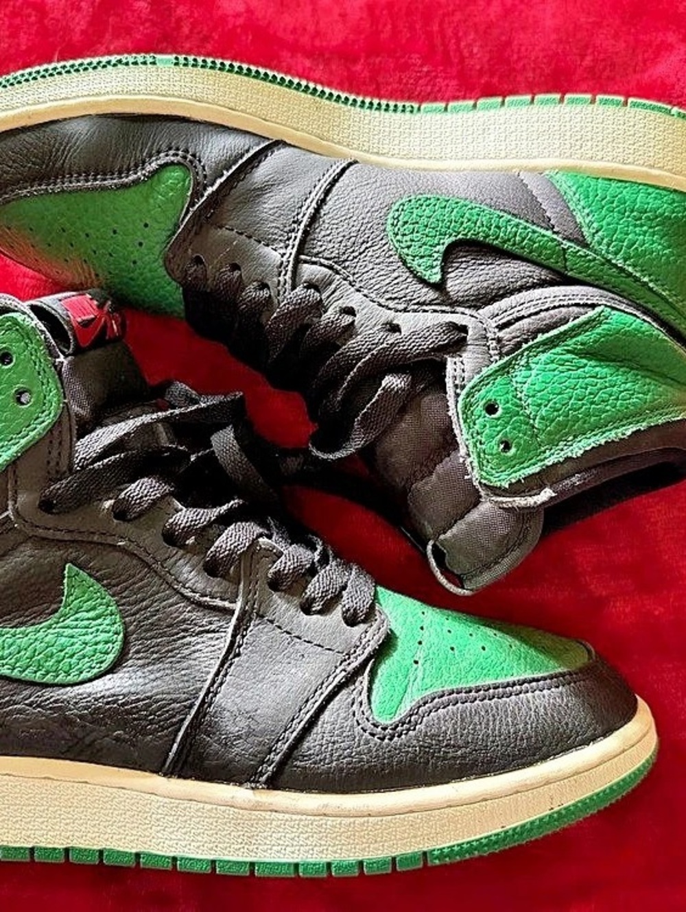 Nike Green & Black High-Top Sneakers Like New